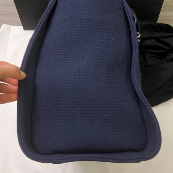 *SOLD* CHANEL DEAUVILLE LARGE TOTE - Picture 11 of 16
